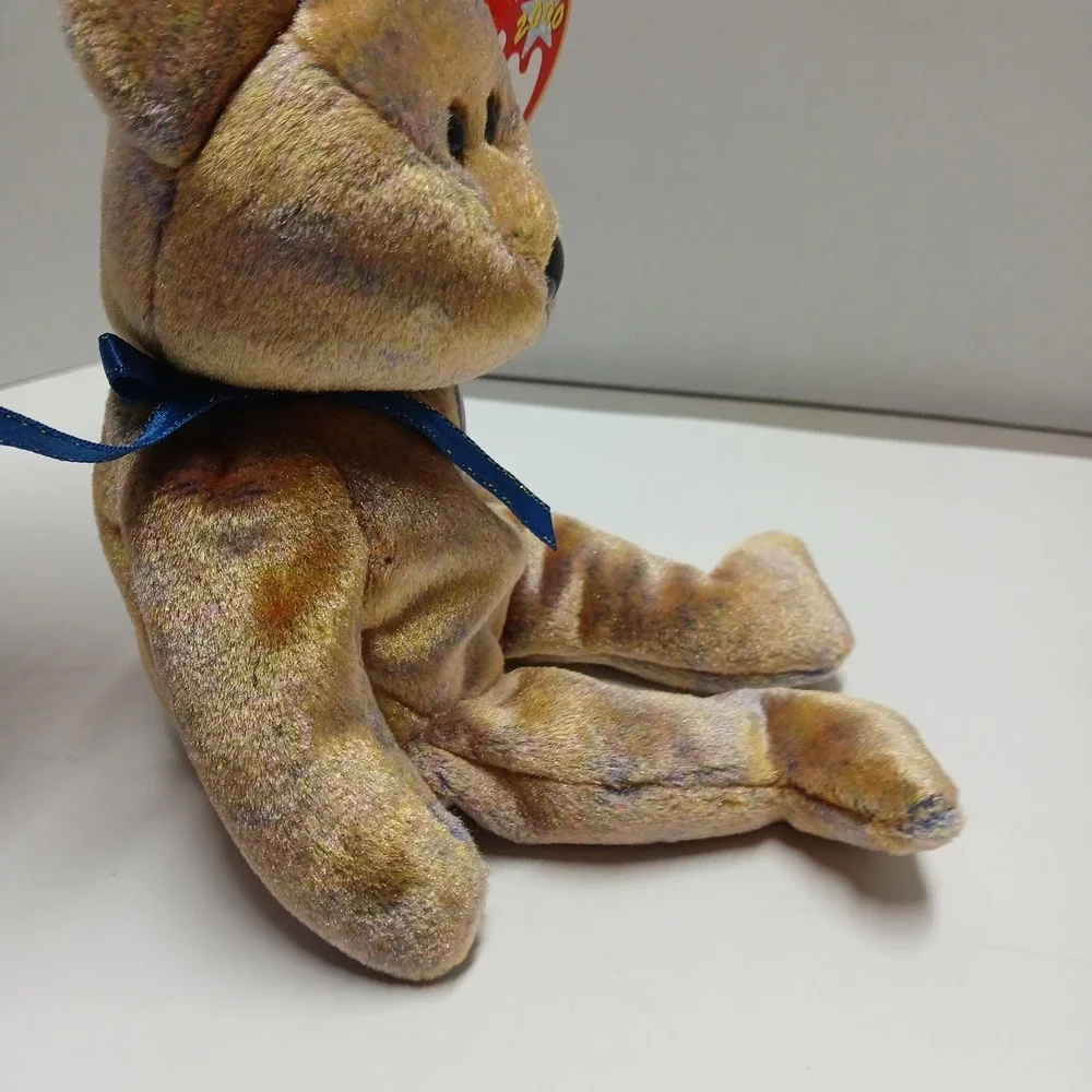 Ty Beanie Baby Clubby III Bear Collector's Club brown freckled w/blue badge 2000